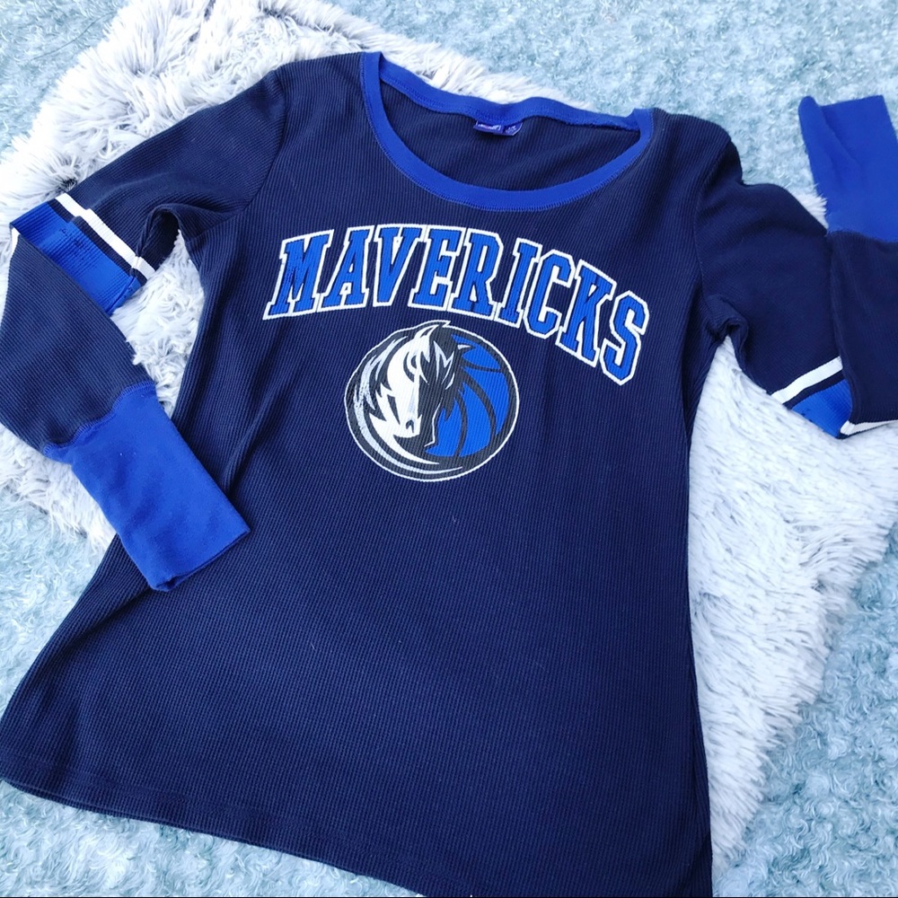 Dallas Mavericks Long Sleeve Shirt